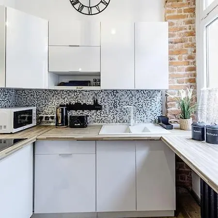 Rzeznicza 24 * Wrocław