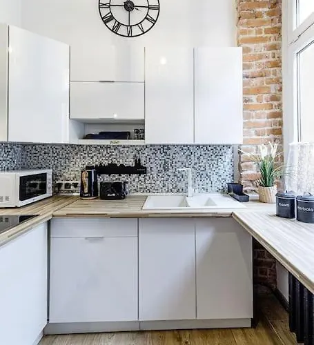 Rzeznicza 24 * Wrocław